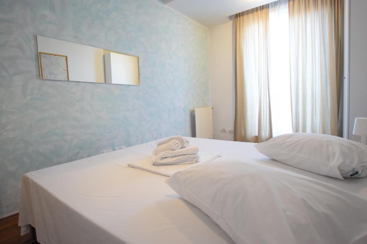 โมซิลอร์ อพาร์ตเมนต์ Aparthotel บูคาเรสต์ ภายนอก รูปภาพ